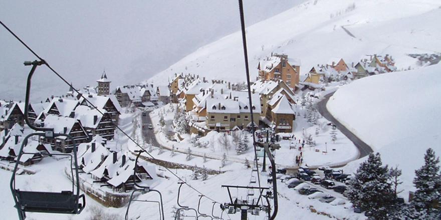 Hotel Chalet Bassibe Baqueira Beret Exterior foto