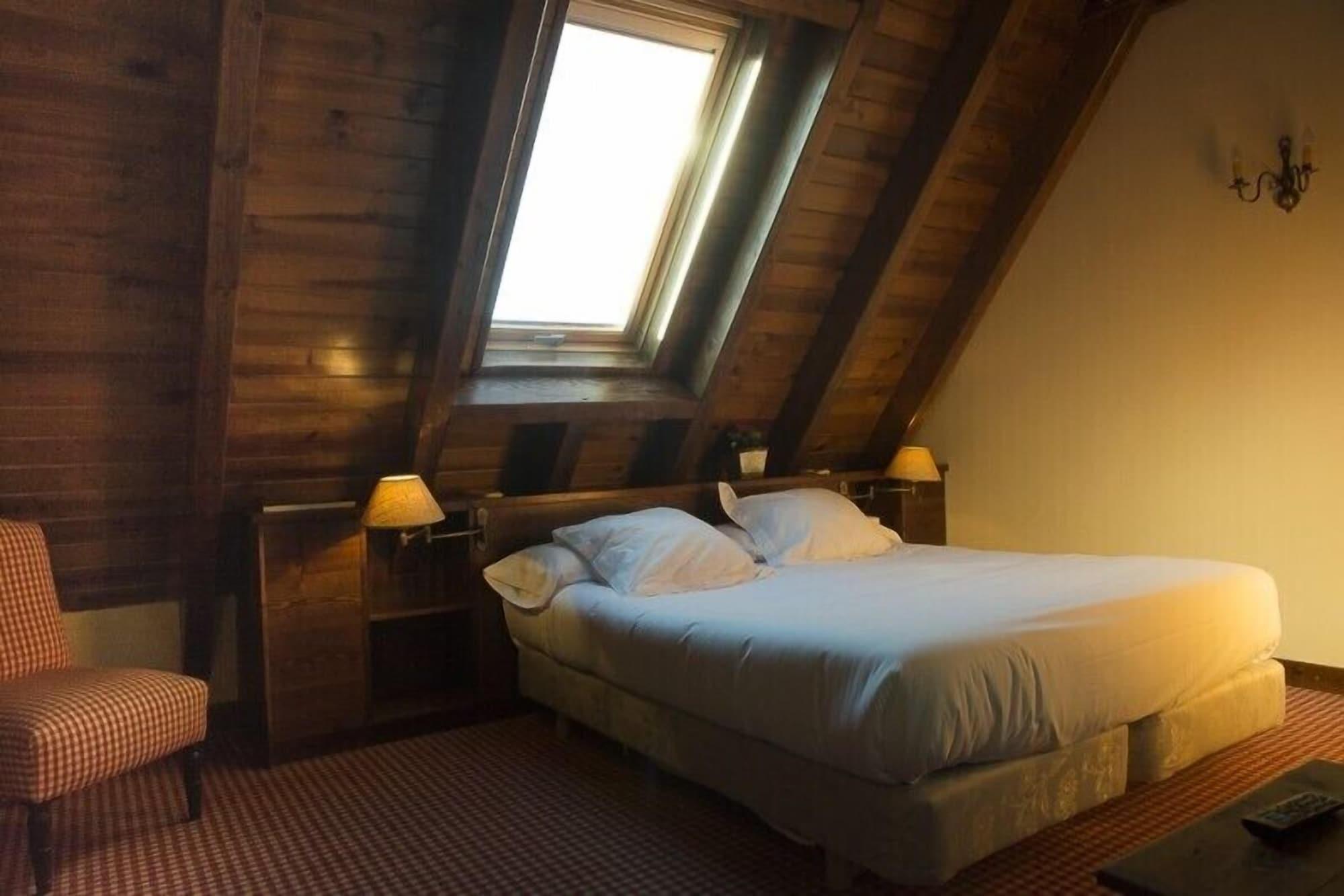 Hotel Chalet Bassibe Baqueira Beret Exterior foto