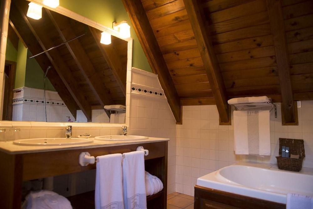 Hotel Chalet Bassibe Baqueira Beret Exterior foto