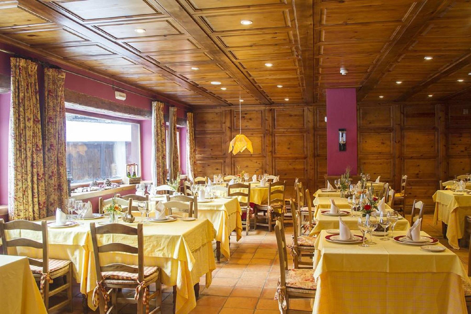 Hotel Chalet Bassibe Baqueira Beret Exterior foto